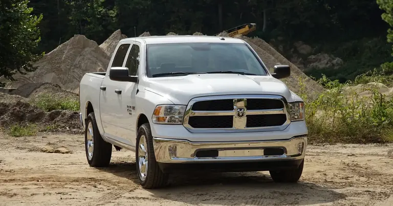 RAM 1500 Crew Cab Short (DS, facelift 2013) (2013-2018)