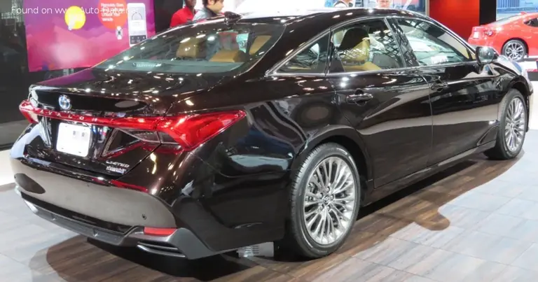 Toyota Avalon V (XX50) (2018-2022)
