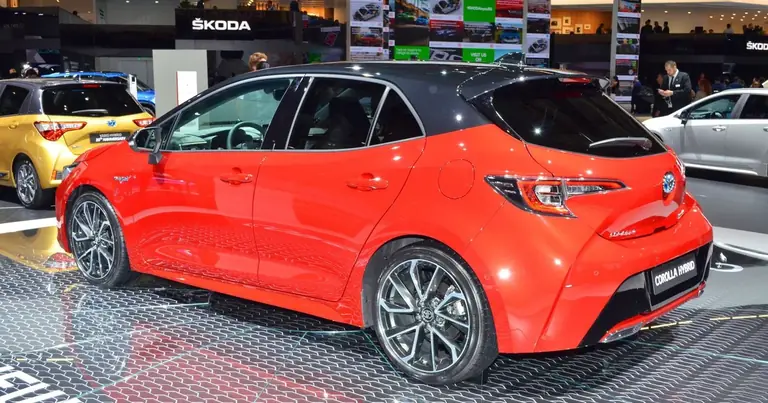 Toyota Corolla Hatchback XII (E210) (2018-2024)