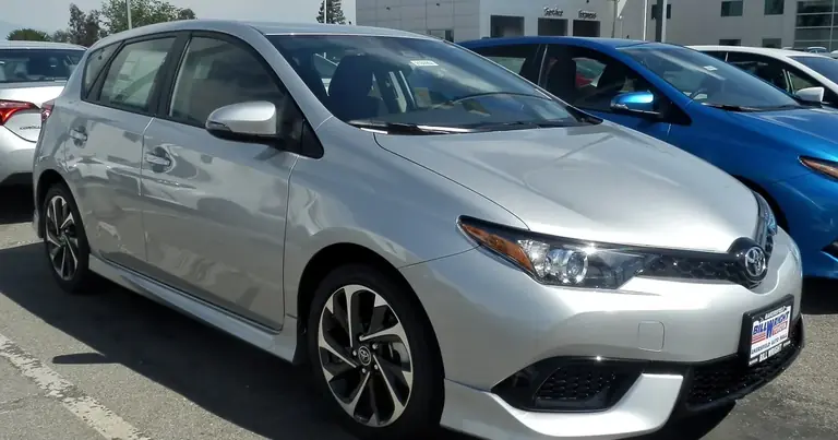 Toyota Corolla iM (2016-2018)