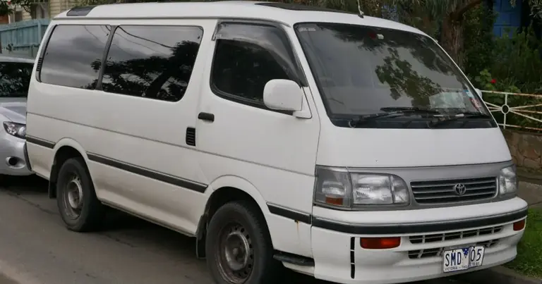 Toyota HiAce IV (H100) (1995-2001)