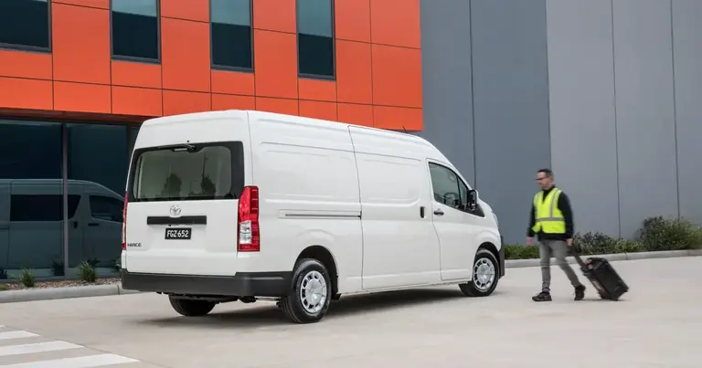 Toyota HiAce VI (H300) Panel Van L2H2 (2019-Heute)