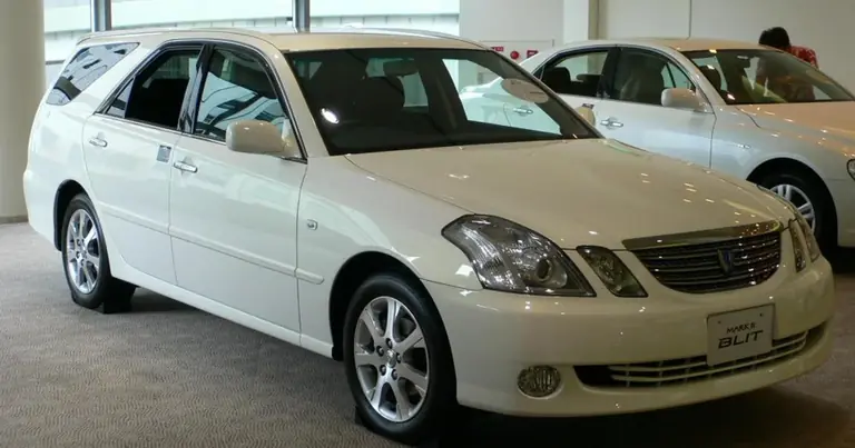 Toyota Mark II Wagon Blit (2002-2006)